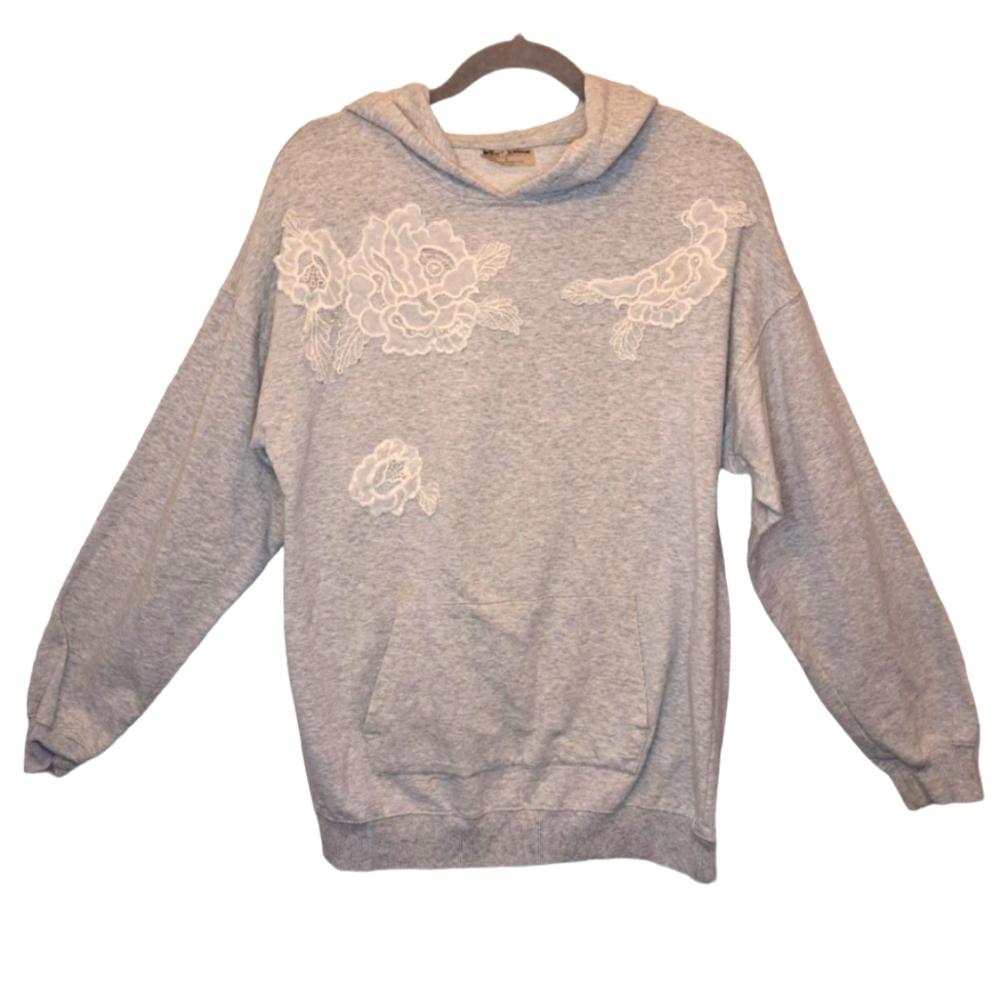 Betsey Johnson Gray Pullover Sweatshirt Hoodie Floral Embroidered Size Small